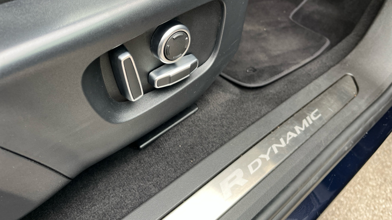 Land Rover Range Rover Evoque 1.5 P300e R-Dynamic SE 5dr Auto Hatchback